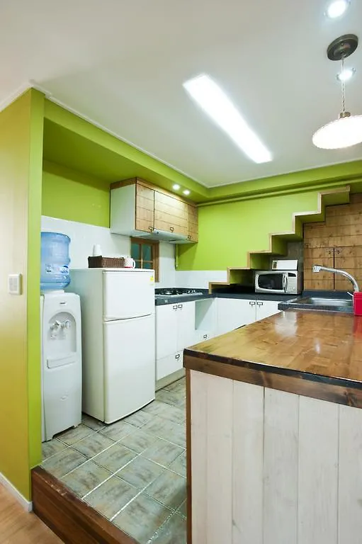 ** بيت ضيافة فندق Myeongdong Ecohouse سيول كوريا الجنوبية